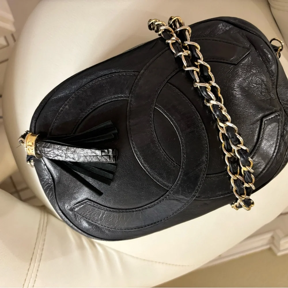 Vintage Chanel Tassel Lamb Skin Oval Camera Bag - Picture 11 of 16